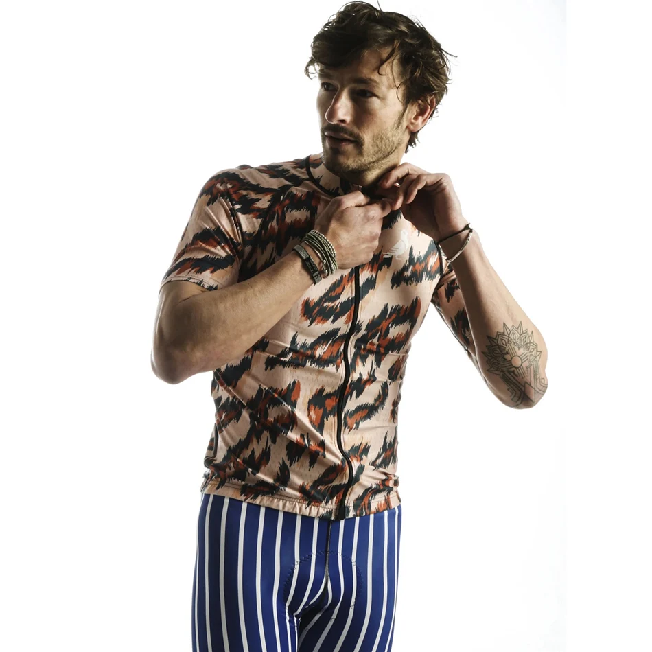 2020 Love The Pain Cycling Jersey Set Usa Bike Pro Team Uomo Abbigliamento Summer Bike Shirts Shorts Maillot Ciclismo Mtb Cycling Suit