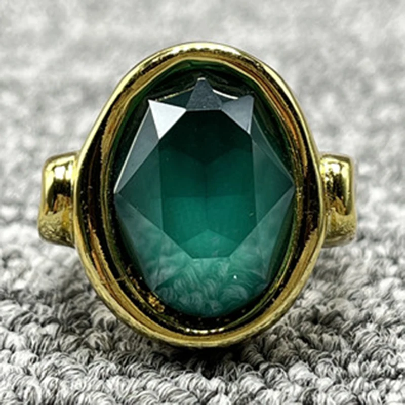 Best Sellers2022 New Fashion Silver Plated 14K Gold Charm Emerald Ring Niche Jewelry Gift