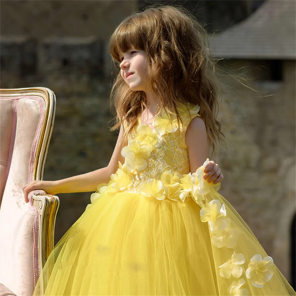 Giallo 3D Applique Flower Girl Dress For Wedding Tulle Puffy Senza Maniche Lunghezza Del Pavimento Beauty Pageant Wedding Party Prom Ball Gown