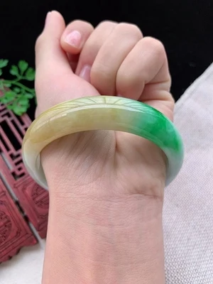 Braccialetto Tricolore Verde Smeraldo Birmano Naturale 54Mm-64Mm Elegante Gioielli Principessa Per Mamma E Fidanzata