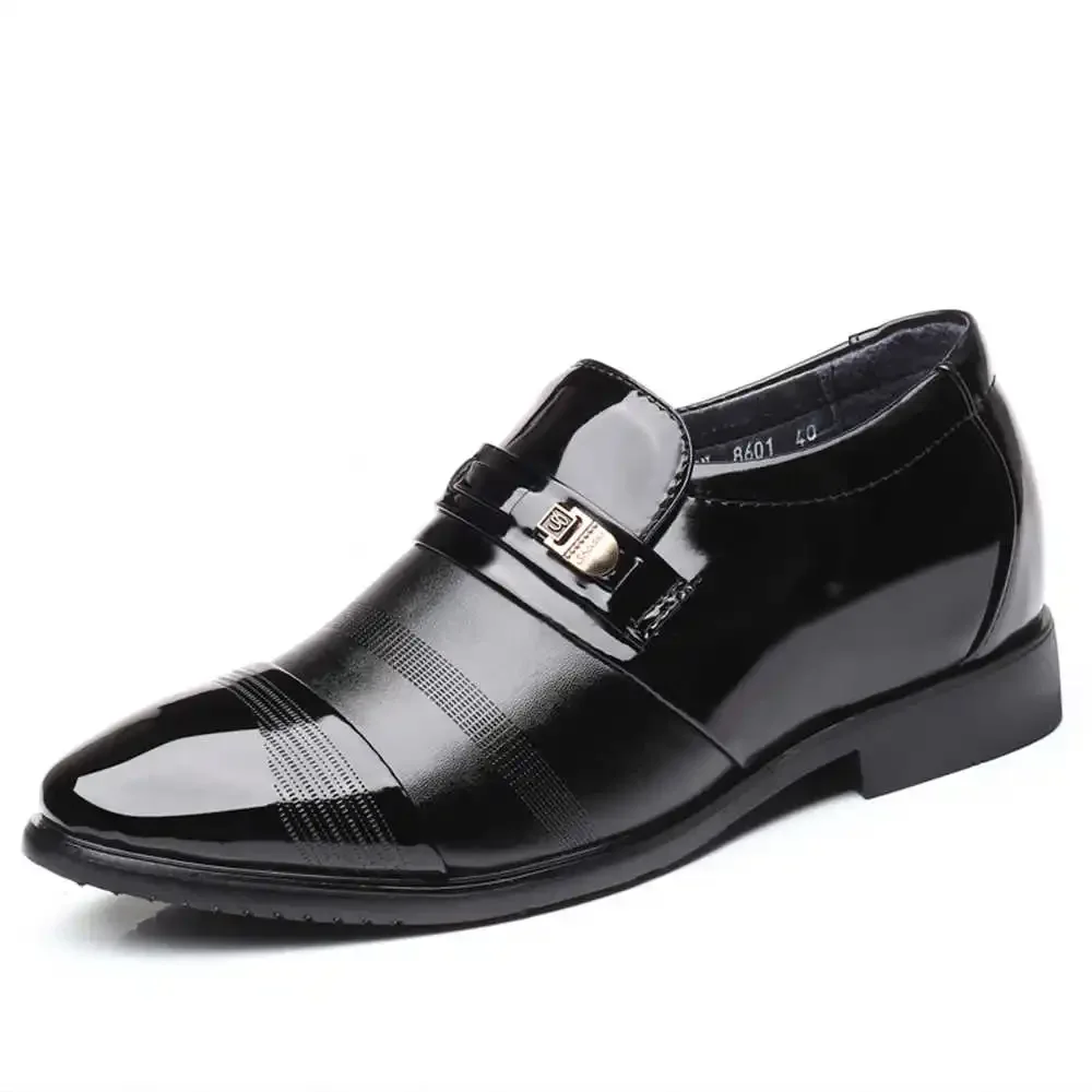 Mocassino Matrimonio Sneakers Per Uomo 2023 New White Mens Dress Shoes Mens Brown Dress Shoes Sport Sapa Trnis Resell Besket
