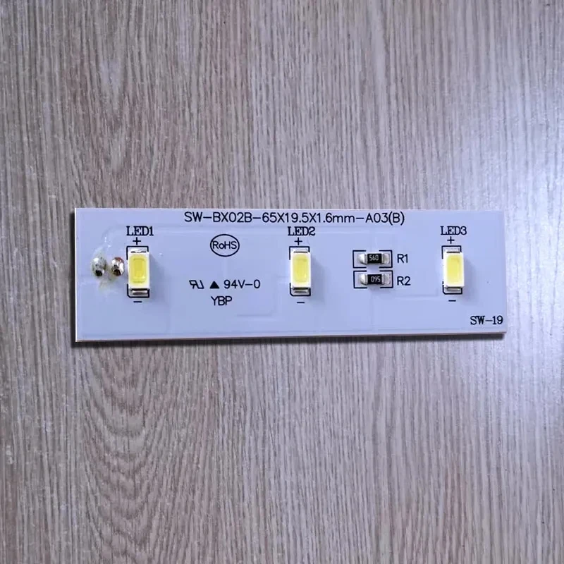1 Pz Per Electrolux Frigorifero Zbe2350Hca Sw-Bx02B Led Light Strip Led Bar Frigorifero Congelatore Parti