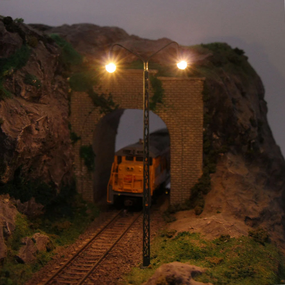 5Pcs Model Railway Lights Lattice Mast Light Gauge H0 1:87 Led Light Layout Building Train Accessori Paesaggistici Lampione Stradale