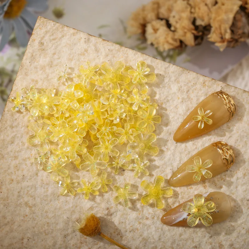 50/100Pcs New Clear Jelly Yellow Five Petals Flower Shiny Nail Art Resin Decorativo Small Flower Ice Drill Accessori Per Nail Art