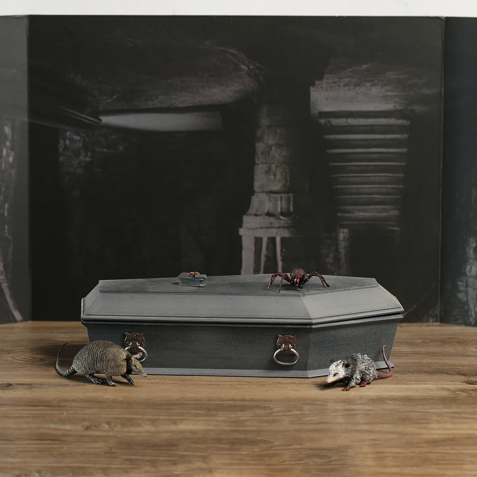 Neca Universal Monsters Ultimate Dracula Accessory Set Per 7 "Figura Ufficiale