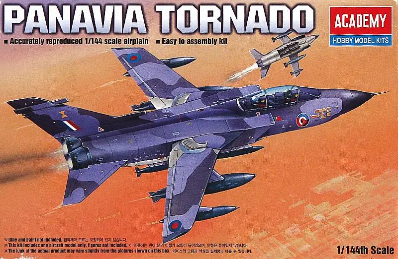 Academy 12607 1/144 Panavia Tornado Fighter Aircraft (Modello In Plastica)