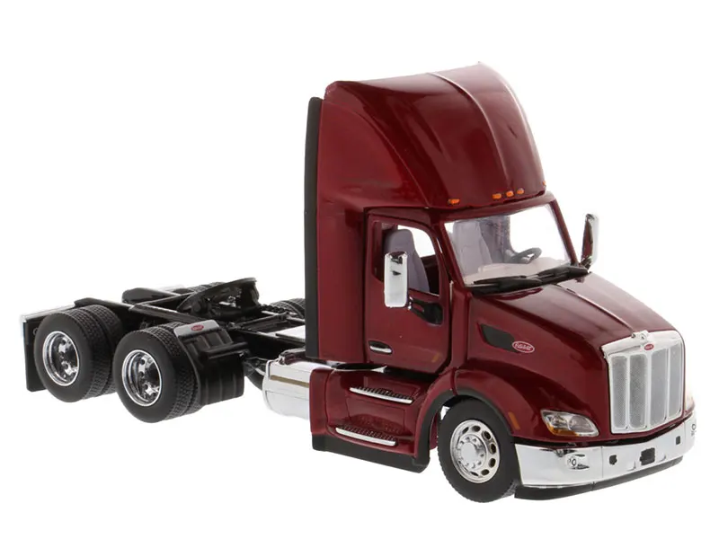 Nuovo 1/50 Peterbilt 579 Day Cab Tractor In Una Famosa Cabina Rossa Solo Modello 71068 Pressofuso Per La Raccolta
