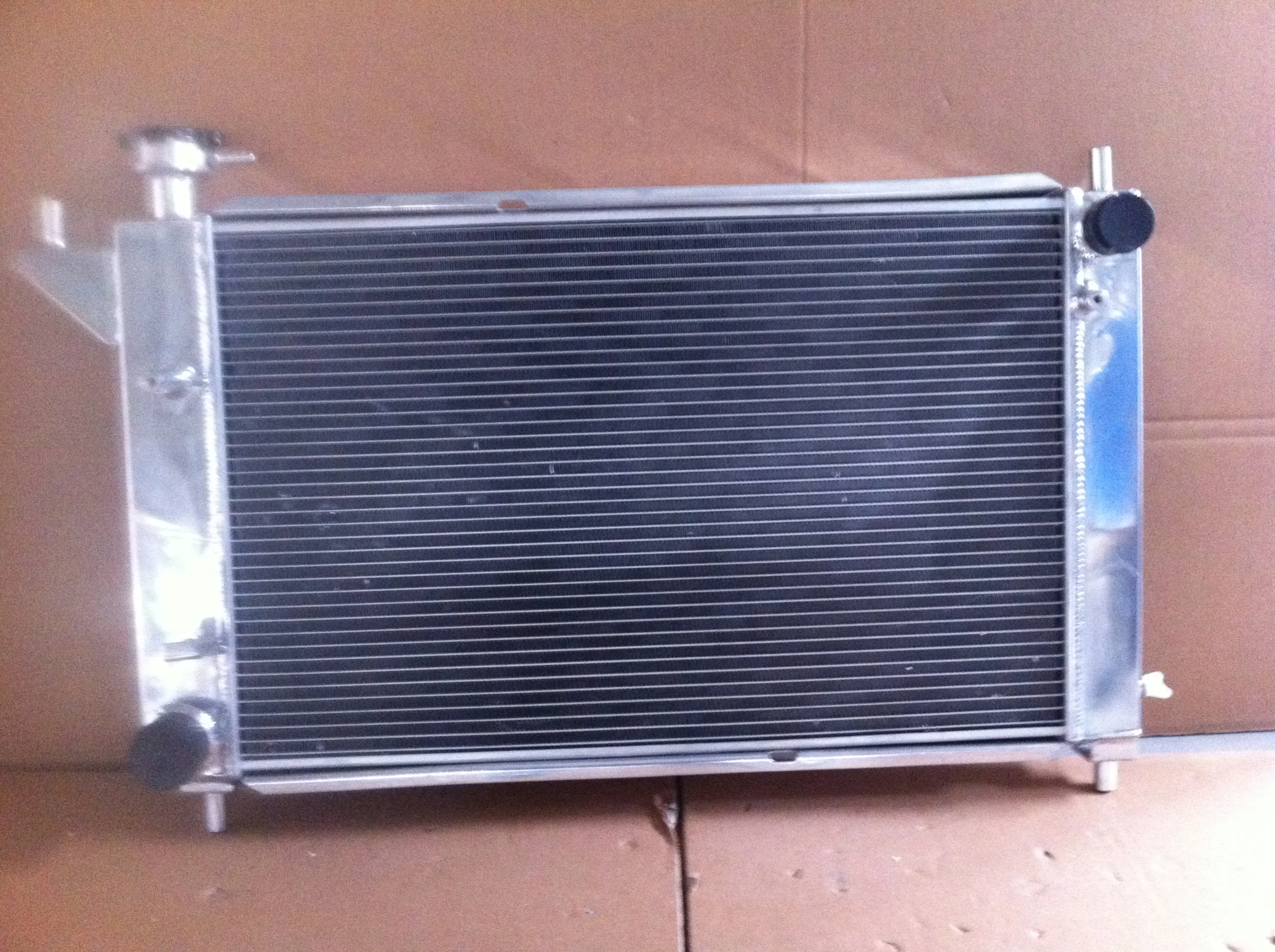 Radiatore In Alluminio A 3 File Per Cambio Manuale Ford Mustang Gt Gts Svt 3.8L 5.0L 1994 1995