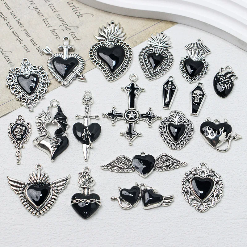 3Pcs Charms Dark Punk Stile Gotico Bulk Vintage 3D Croce Cuore Teschio Charms Per Orecchini Fai Da Te Collana Trovare Accessori Gioielli