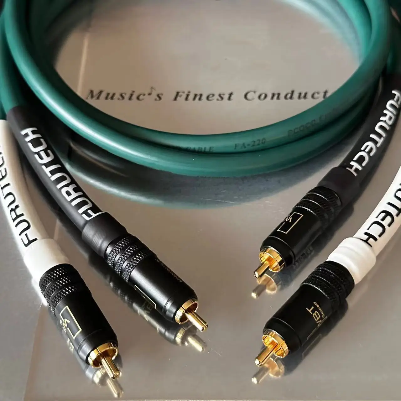 Una Coppia Furutech Fa-220 Fever Grade Double Lotus Audio Cable Amplificatore Di Potenza Audio Amplificatore Per Tubi Cd Da Due A Due Linee Di Segnale