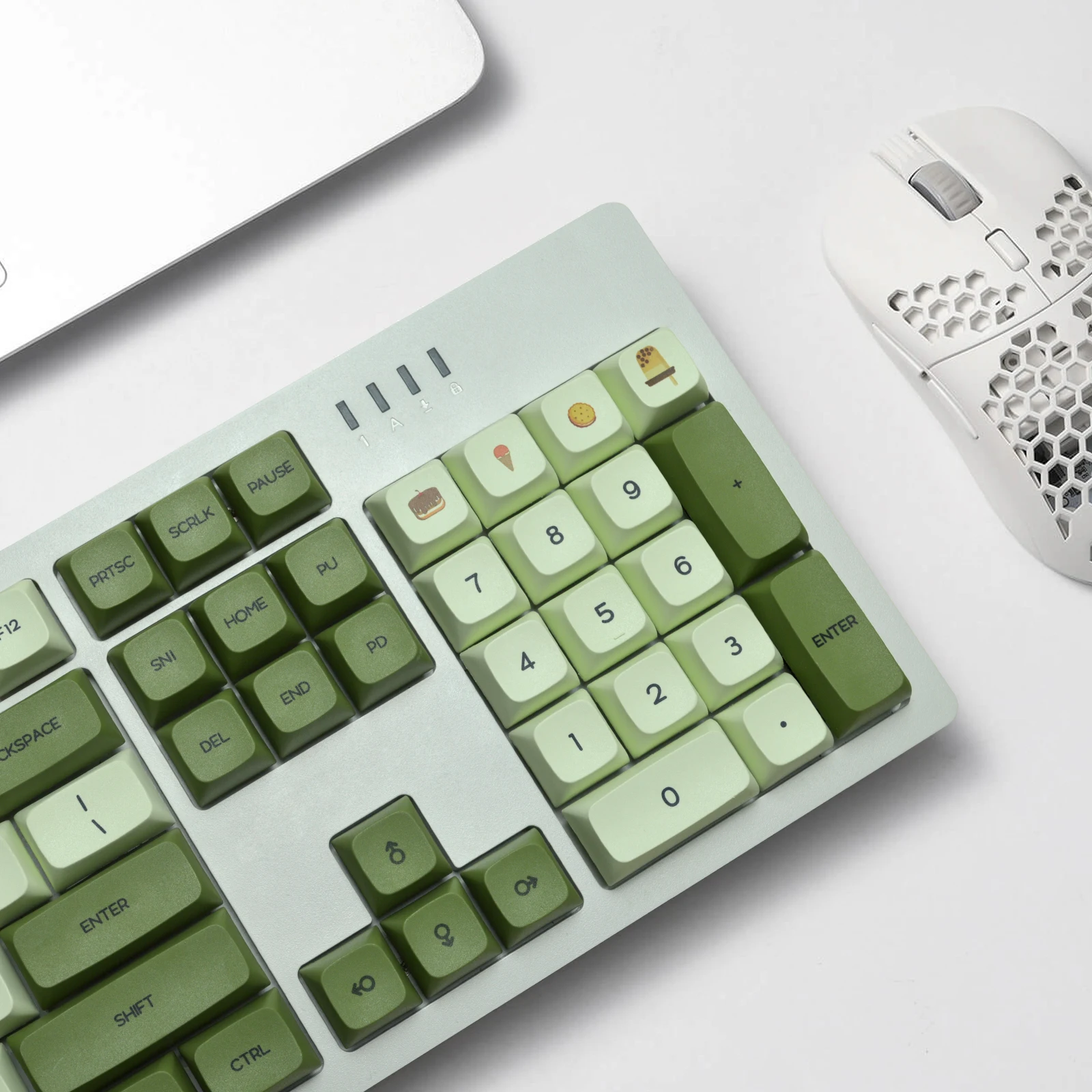 Matcha 124 Key Caps Pbt Xda Profile Per Cherry Mx Tastiera Meccanica Double-Shot Cute Anime Green Backlit Dye-Sub Key Caps Set