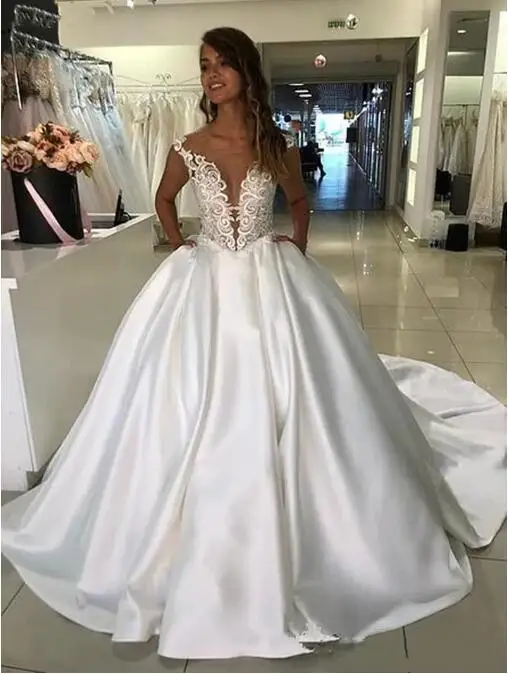 Vestido De Noiva Princess Wedding Dress Lace Appliqued A-Line Bride Dresses With Pockets Boho Dubai Wedding Gowns