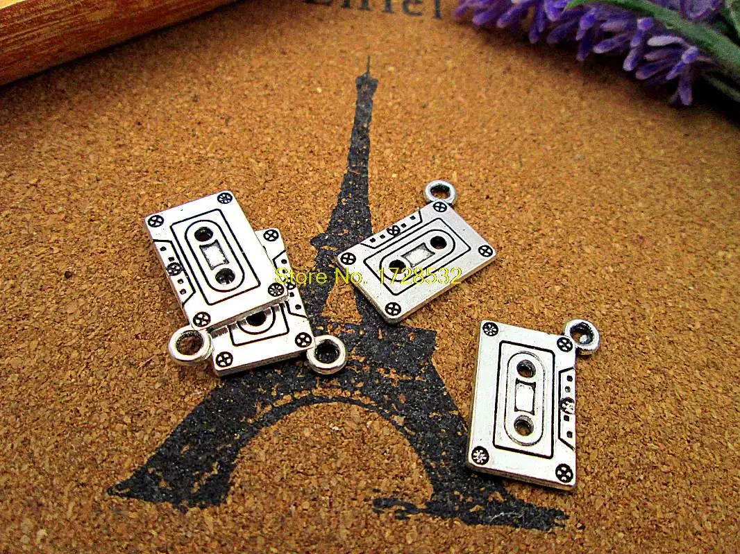 12Pcs Radio Del Nastro A Cassetta Di Fascino Tono Argento 2 Lati Radio Cassette Tape Pendenti 24X13Mm