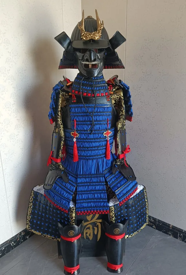 Materiale Frp Giapponese Samurai Blue Armor Cosplay Movie Stage Performance Costa Armature Reali Trascinate A Mano Armature Giapponesi