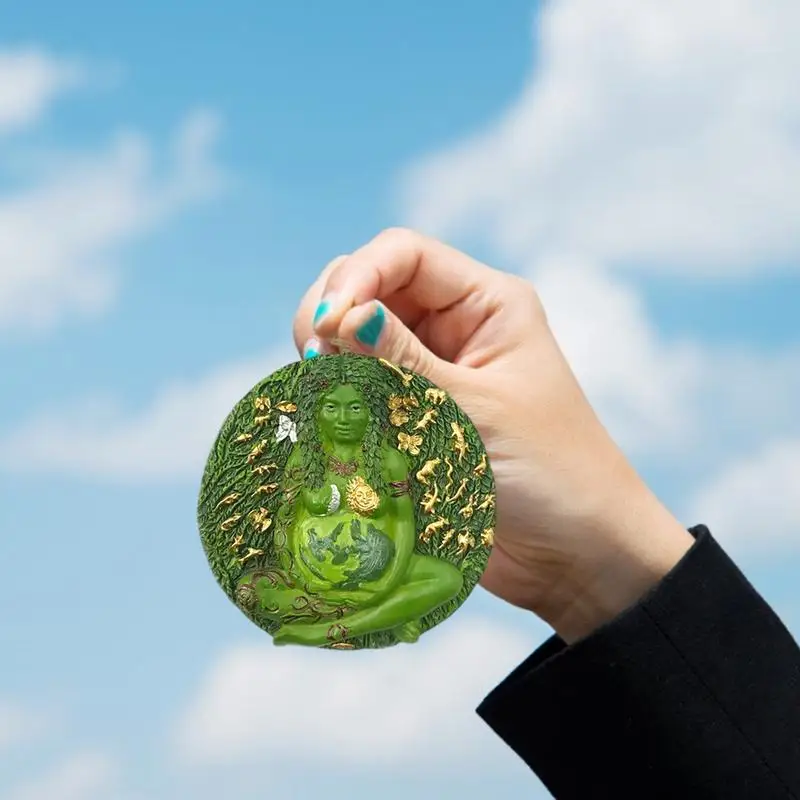 Earth Green Millennial Gaia Mother Goddess Collana Con Ciondolo Ornamento Appeso Madre Terra Statua Pendente Decorazioni Per Finestre