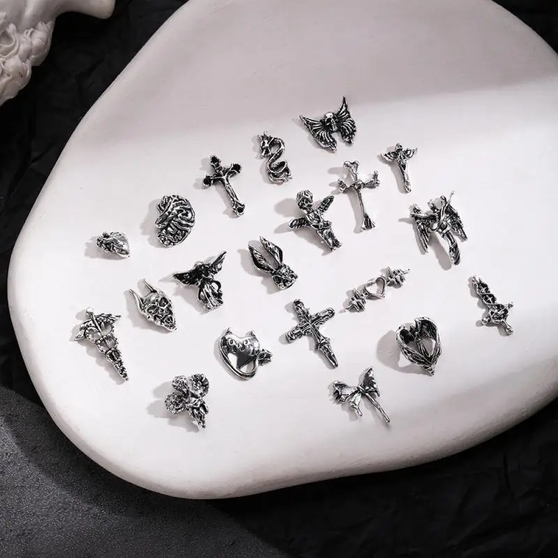 Accessori Vintage Per Nail Art Lega Durevole Fear Dark Series Croce Strass/Accenti Accessori Per Nail Art Scuri Gioielli Per Nail Art