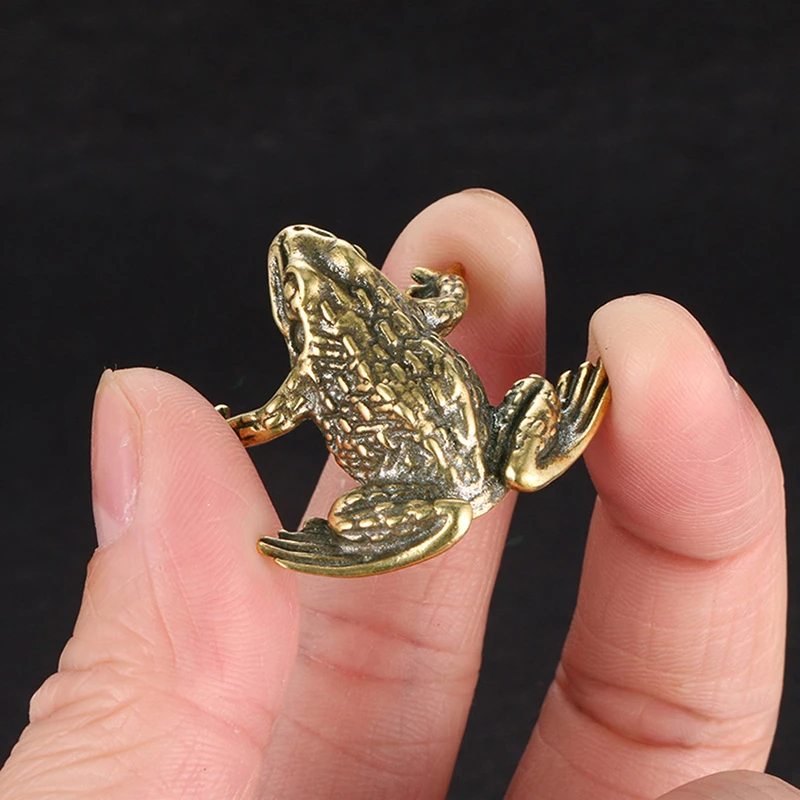 1 Pz Vintage Lucky Rich Copper Toads Frog Animal Solid Copper Statue Animal Mascot Decor Home Pure Copper Carving Car Decoration