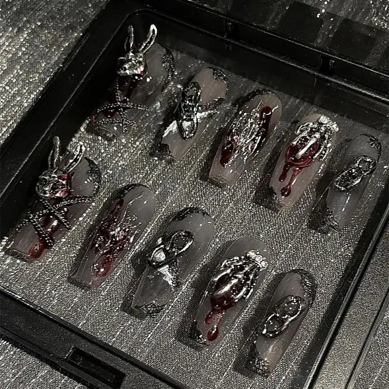 Accessori Per Nail Art Scuri Manicure Per Halloween Molto Dura Crow Heart Spider Nail Art Crow Heart Accessori Per Nail Art Di Alta Qualità