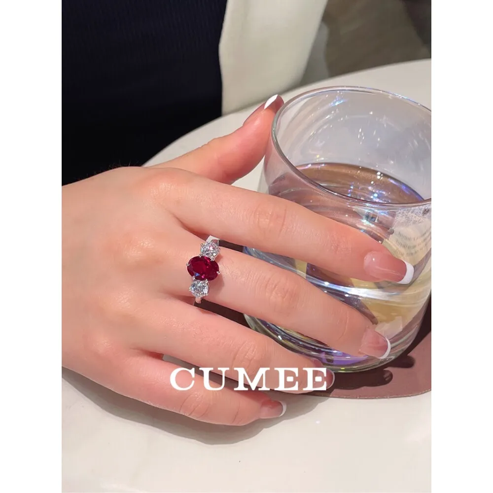 Cumee Classic Small Carat Three Stone Blood Red Ring 925 Argento Con Placcato Oro Taglia Usa 5 6 7 8 9 Regalo Per Moglie E Fidanzata