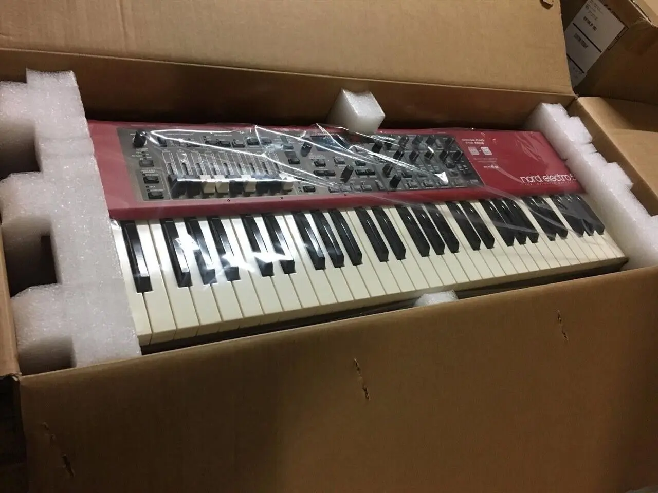 Vendita Calda Nord Electro 6D 61 Tasti Tastiera Pianoforte Coulisse Organo Sw61,Ne6D El6D // Armenia