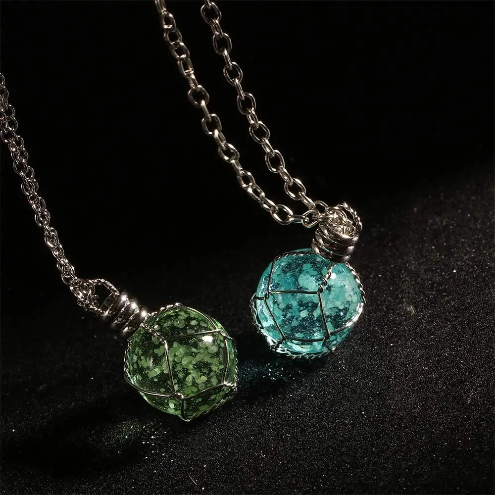 Fancy Fashion Green & Blue Glow In The Dark Chic Ciondolo Magic Creative Crystal Jewelry Ball Collana Luminosa