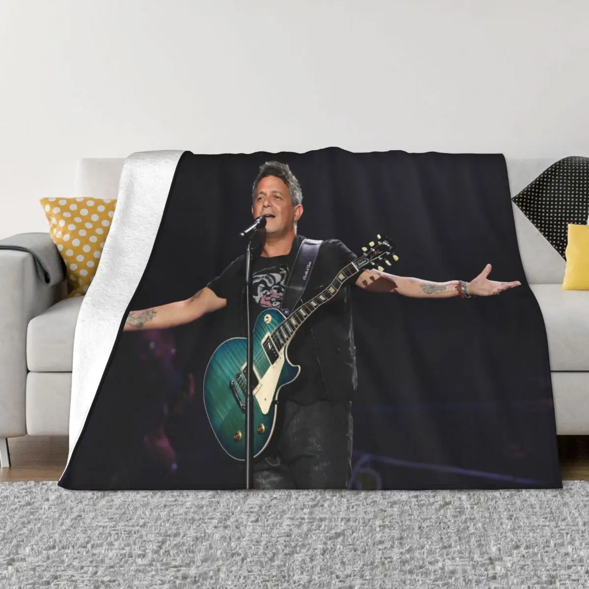 Alejandro Sanz Singer Plaid Blanket Fleece All Season Superstar Multifunction Soft Throw Blanket For Bed Couch Plush Thin Quilt