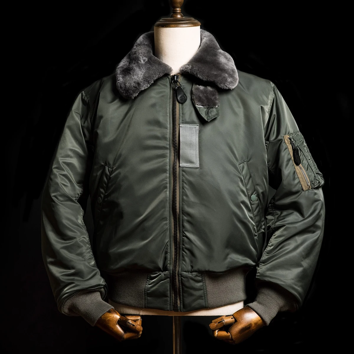 Red Tornado Usaf B-15D Flight Jacket Wwii Abbigliamento Militare Per L'Aviazione Sage Green