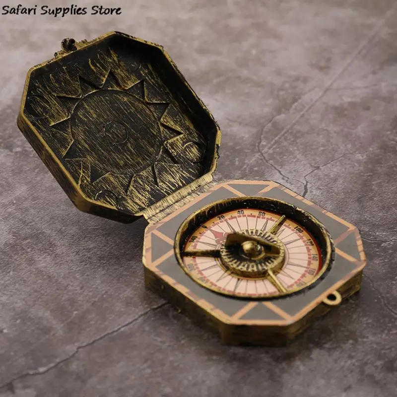 1Pc Vintage Hallowmas Party Fancy Toy Compass Per La Decorazione Giocattolo Bussola Regalo Bussola Per Bambini