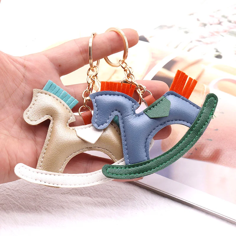 10 Colori New Trendy Designer Pu Leather Rocking Horse Portachiavi Pony Horse Decorazione Per Lady Bag Portachiavi Accessori Di Fascino