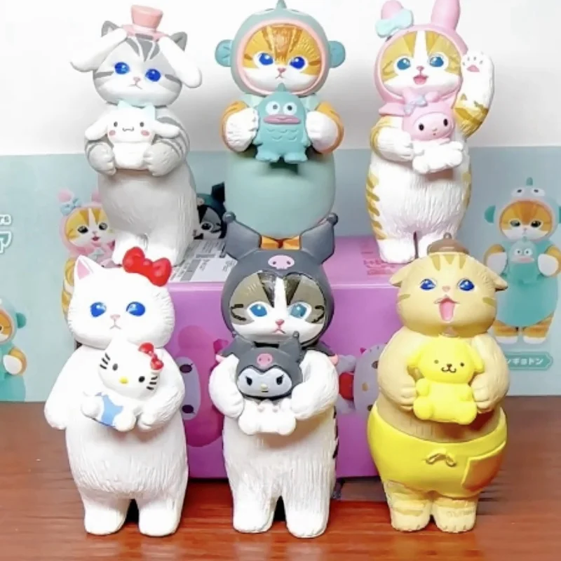 Sanrio Hello Kitty Kuromi Cinnamoroll Dolls Toys Shark Cat Joint Ornamenti Desktop Anime Kawaii Cute Creative Box Toy Gift