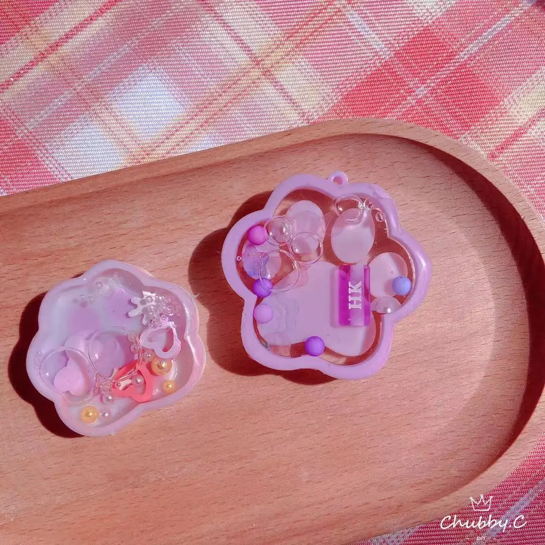 Wsy-19 3D Cute Cartoon Paw Quicksand Cat Claw Resin Shaker Mold Cat Paw Stampo In Silicone Replica Fatta A Mano