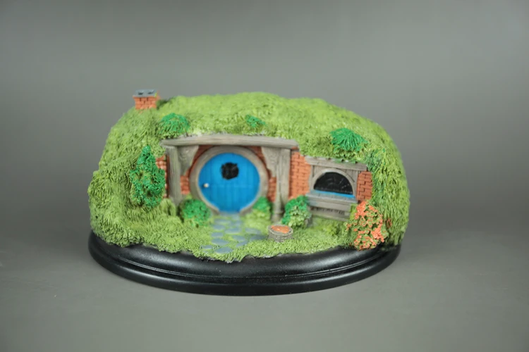 [Temila] Maglieria Di Alta Qualità Hobbiton Bathilda No.26 Figure Statua Giocattoli Collezione Modello Auto E Fishbowl Ornamento Regalo