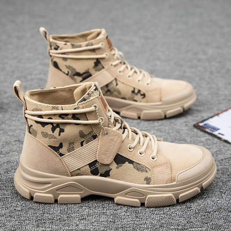 Stivali Uomo Luxury Brand Designer Martin Boots Uomo 2022 New Fashion High Top Combat Boots Desert Training Stivali In Pelle Camo