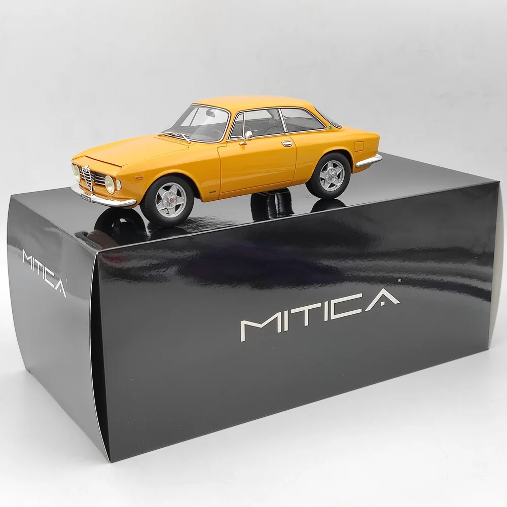 Mitica 1/18 1965 Per Alfa Romeo Giulia Sprint Gt 1600 Veloce Campagnolo Wheel 100011 Resin Model Car Limited Collection Toys