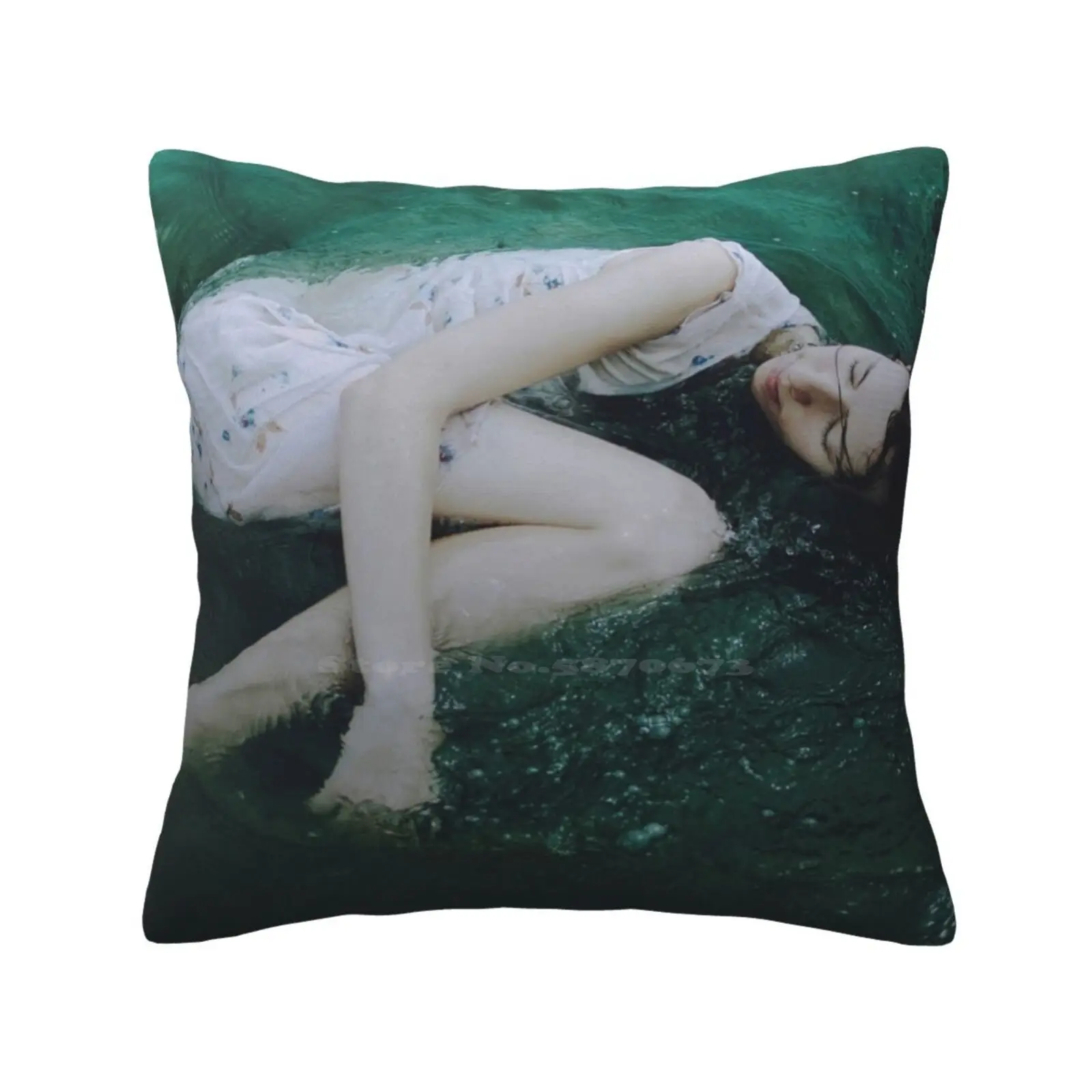 E The Ocean Loved Her Back Pillow Cover Hug Federa Love Ocean Dark Wave Whirlwind Deep Fear