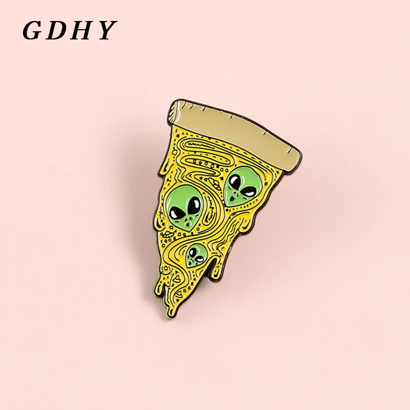 Gdhy Alien Et Pizza Spilla Smalto Pin S Ufo Teschio Faccia Alien Fetta Di Spille Pizza Spilla Distintivo In Metallo Abbigliamento Gioielli Pin S