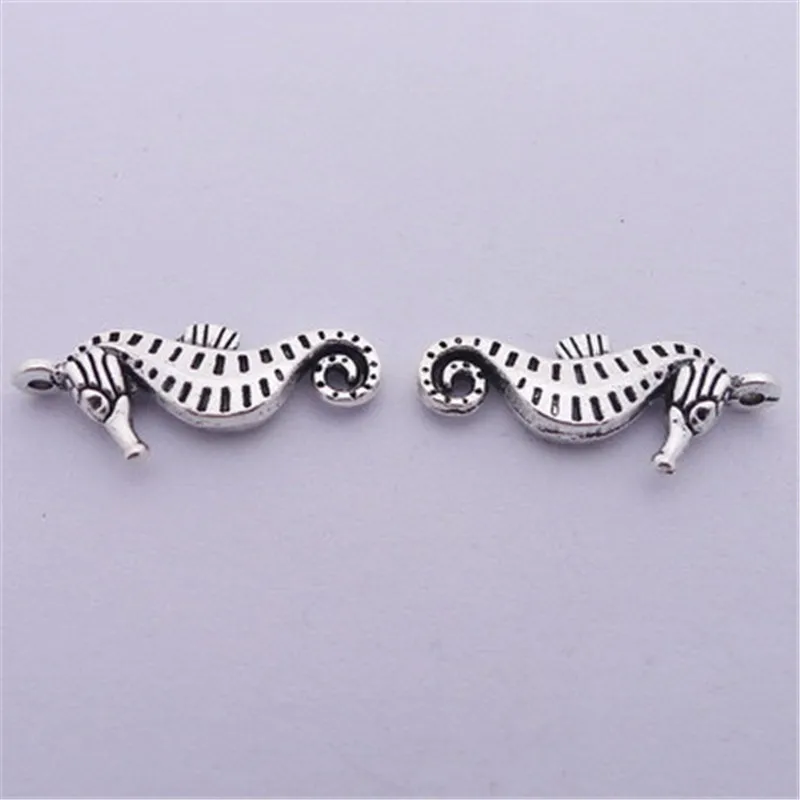 Bulk 30 Hippocampus Sea Horse Charms Tema Animale In Lega Di Zinco Argento Antico Placcato Pendenti 9*23Mm 1.1G