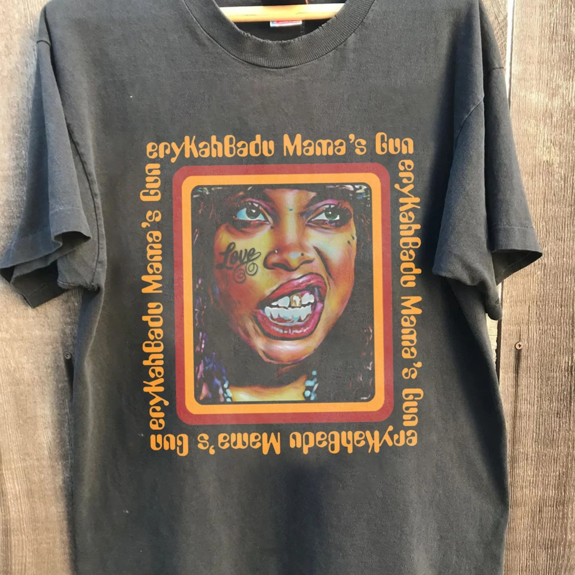 Erykah Badu Mama Gun T Shirt Anni '90 Music Rock Album S For Fans Donna Maniche Lunghe O Corte