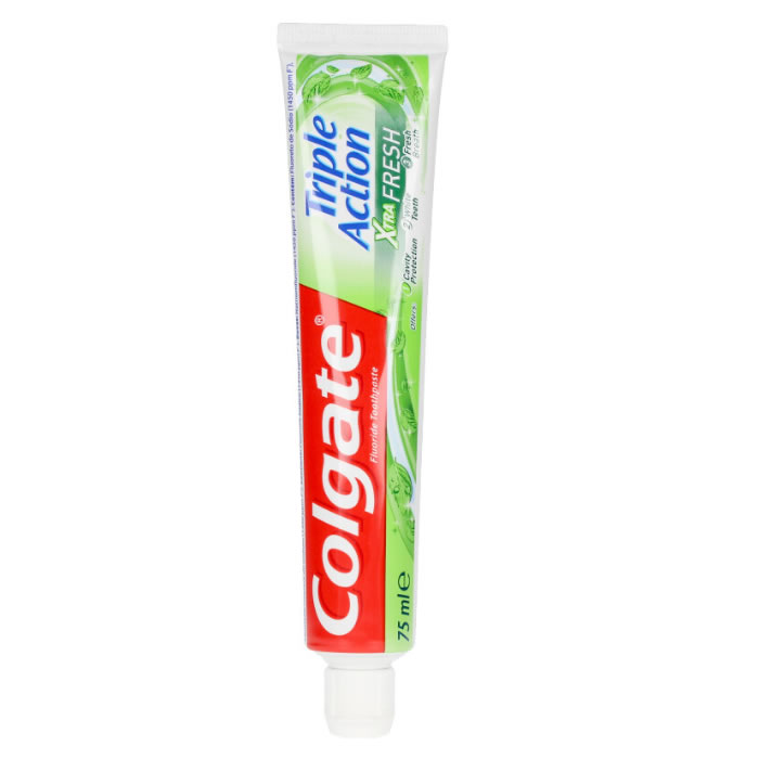 Colgate Triple Action Xtra Fresh Dentifricio 75Ml