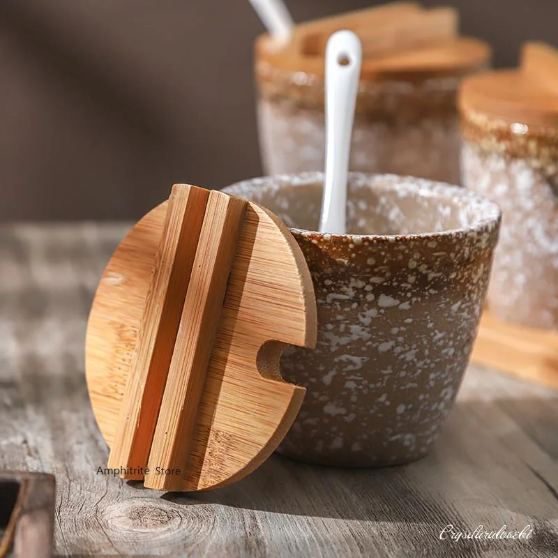 Set Spice Pot Japanese Creative Ceramic House Spice Box With Lid Spice Bottle Restaurant Salt Sugar Bowl Food Container