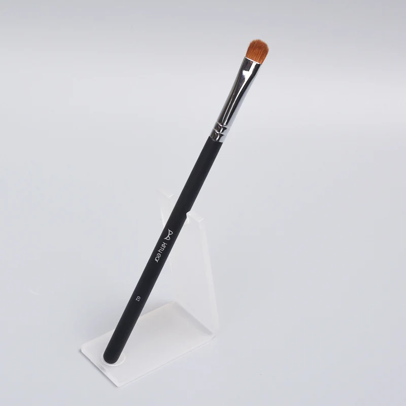 1 Pc Professional Eye Makeup Brushe Eyeshadows Sopracciglio Halo Dyeing Eyeliner Blending Soft Hair Powder Smudge Brush Strumenti Di Bellezza