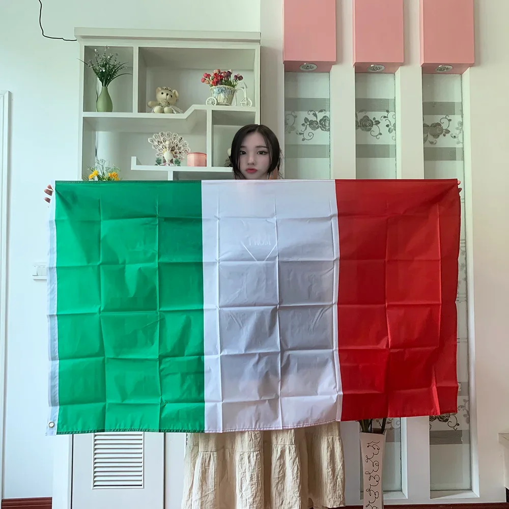 Bandiera Italiana 90*150Cm Appesa Bandiera Italiana Bandiera In Poliestere Banner Per La Decorazione Domestica Del Festival