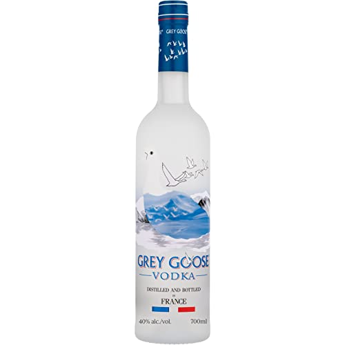 Grey Goose Premium French Vodka, Pregiata Vodka Francese Creata Dal Migliore Grano Monorigine Francese E Acqua Sorgiva, Vol. 40%, 70 Cl / 700 Ml