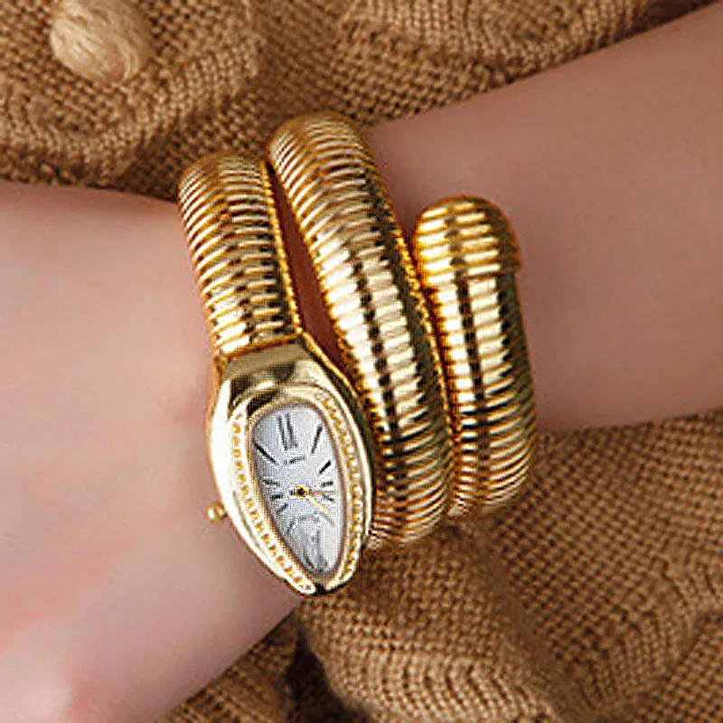 Fashion Snake Orologi Donna Luxury Gold Quartz Winding Bangle Orologi Orologi Da Donna Orologio Femminile Reloj Mujer Relogio Feminino
