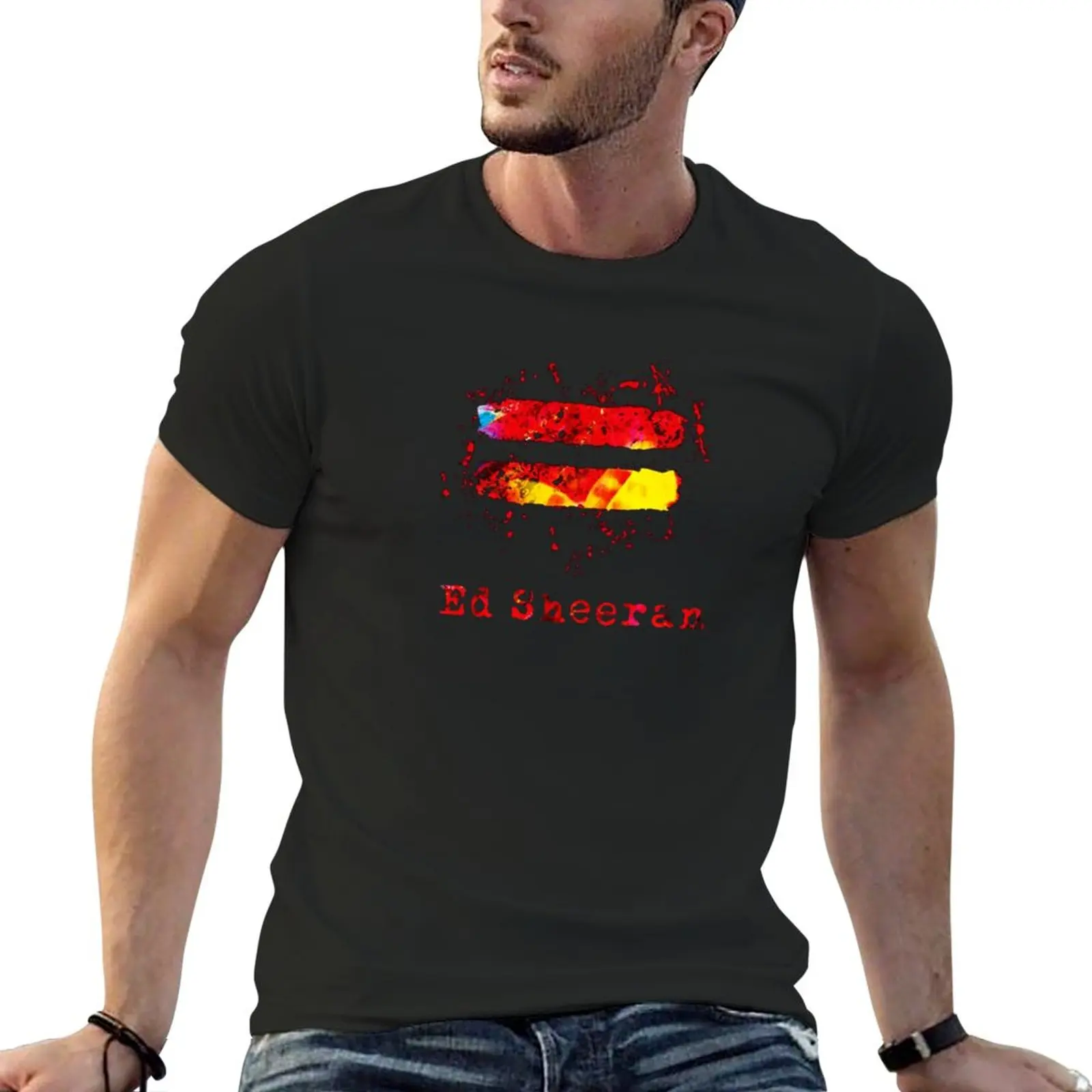 Nuovo <<Ed Sheeran, Sheeran, Sheeran Perfetto, Sheeran Uguale, Sheeran Sottratto, Guitar Sheeran>& Gt T-Shirt