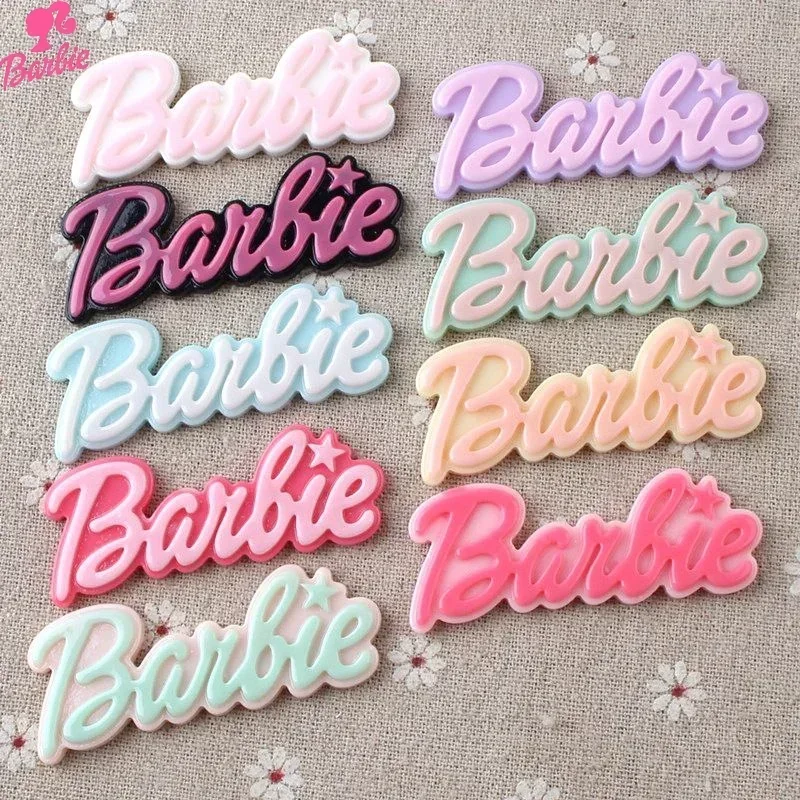 Miniso Barbie New Creative Custom Cartoon Alphabet Bags Accessori Per Capelli Accessori In Resina Magneti Da Frigorifero All'Ingrosso