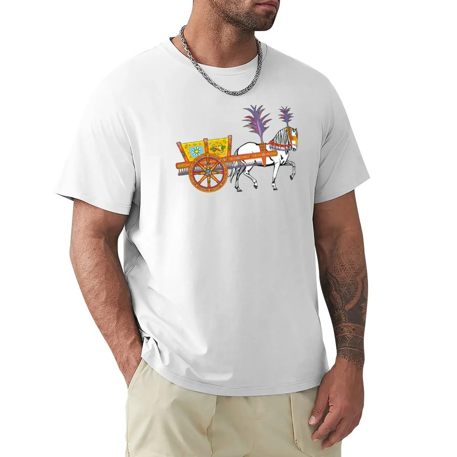 Carrettto Sicilia Decorato Con Bandiera Sicilia E Simboli Della Sicilia T-Shirt Anime Fruit Of The Loom Magliette Da Uomo