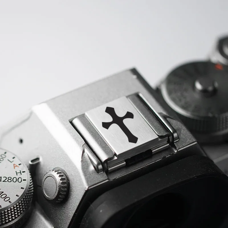 Cross Camera Hot Shoe Cover Fujifilm X100Vi X100V Xt3 Sony A7C2 A6300 A7C2 A7M2 A6500 Pulsante Dell'Otturatore Della Fotocamera Per Canon R R6 R3
