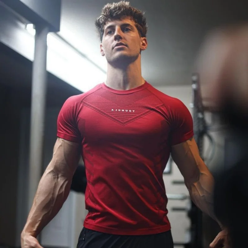 New Fitness Suit Coach Sports T-Shirt Muscle Tight Fit Camicia Da Allenamento Ad Alta Elasticità Da Uomo Manica Corta