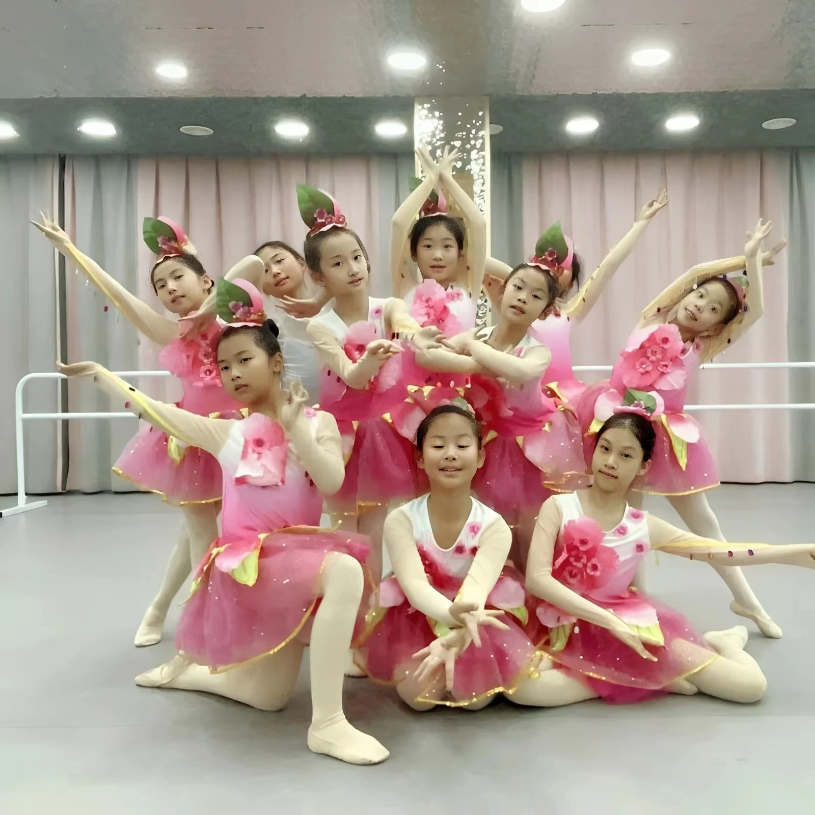 Pink Flower Dance Performance Costumes Kids Modern Dance Paillettes Ballroom Party Dancing Dress Bambini Girls Party Princess